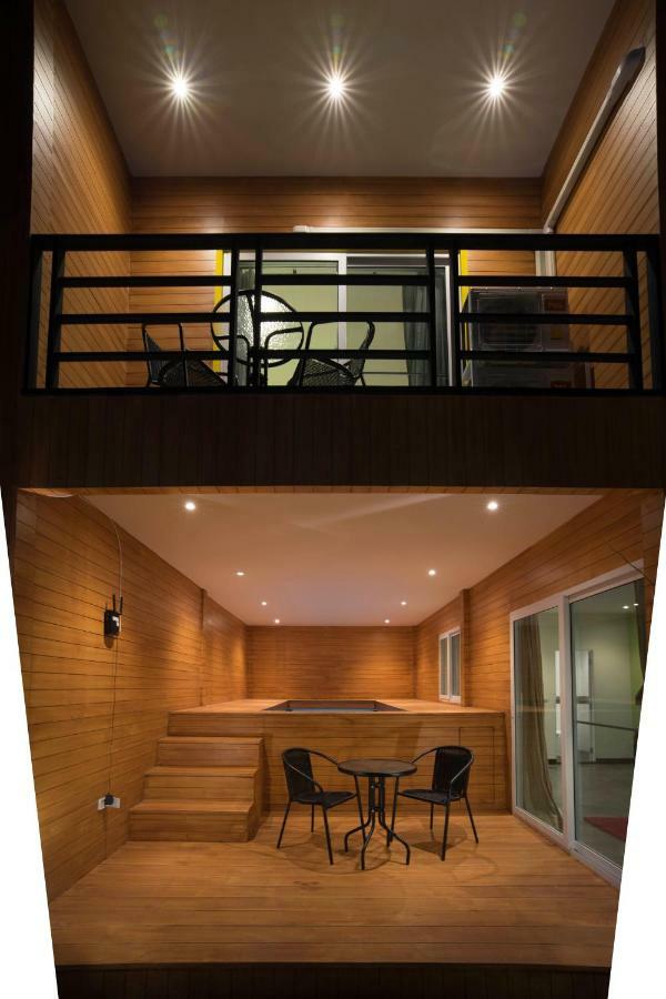 The M Pool Villas Bangkok - Bts Ekkamai Екстер'єр фото